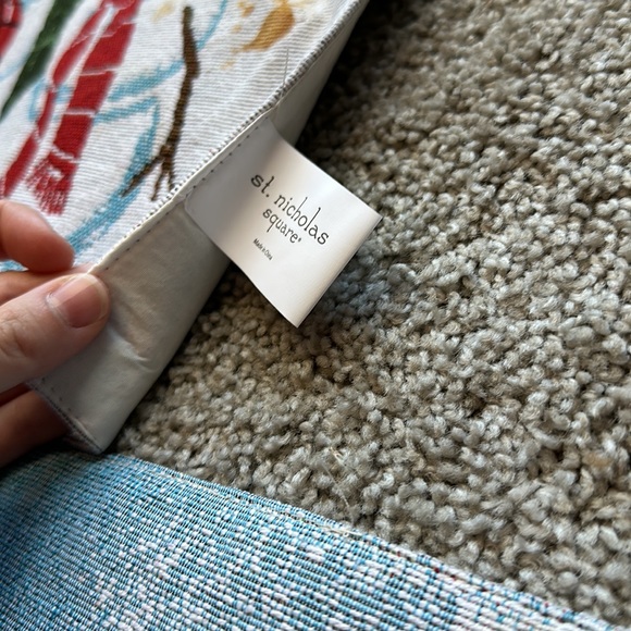 Set of 2 Christmas Placemats. GUC. - Picture 2 of 2